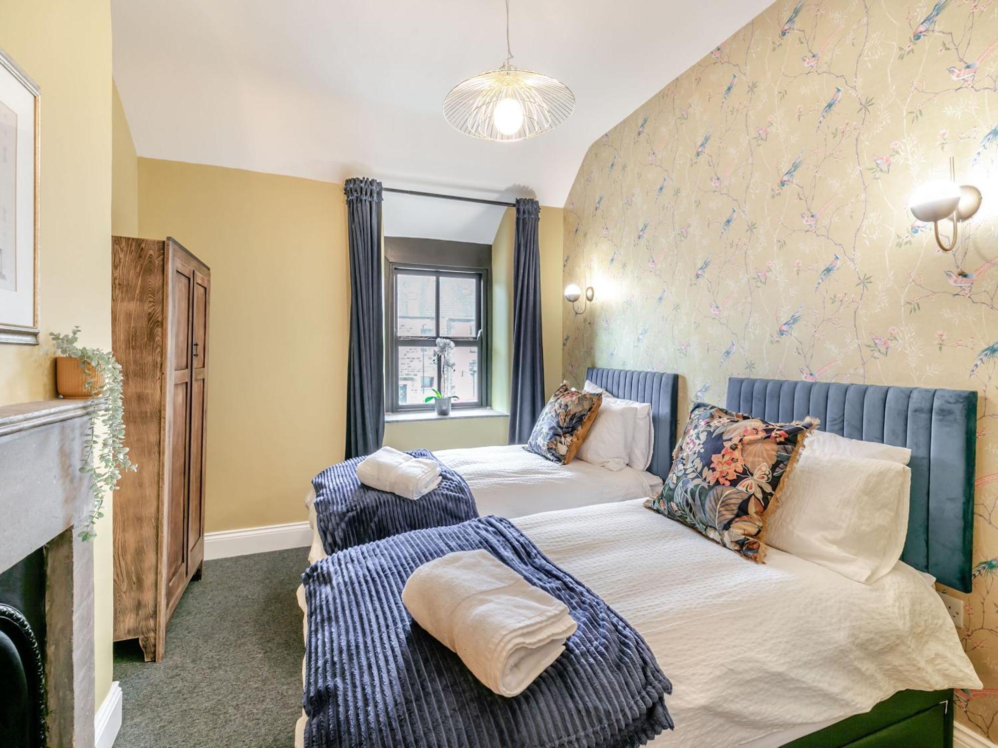Verona House Tideswell Extérieur photo